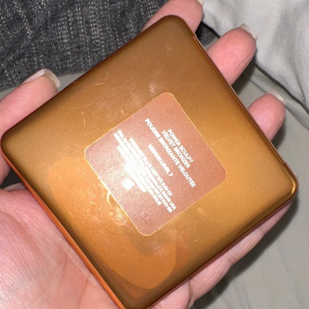 Haus Labs Power Sculpt Velvet Bronzer